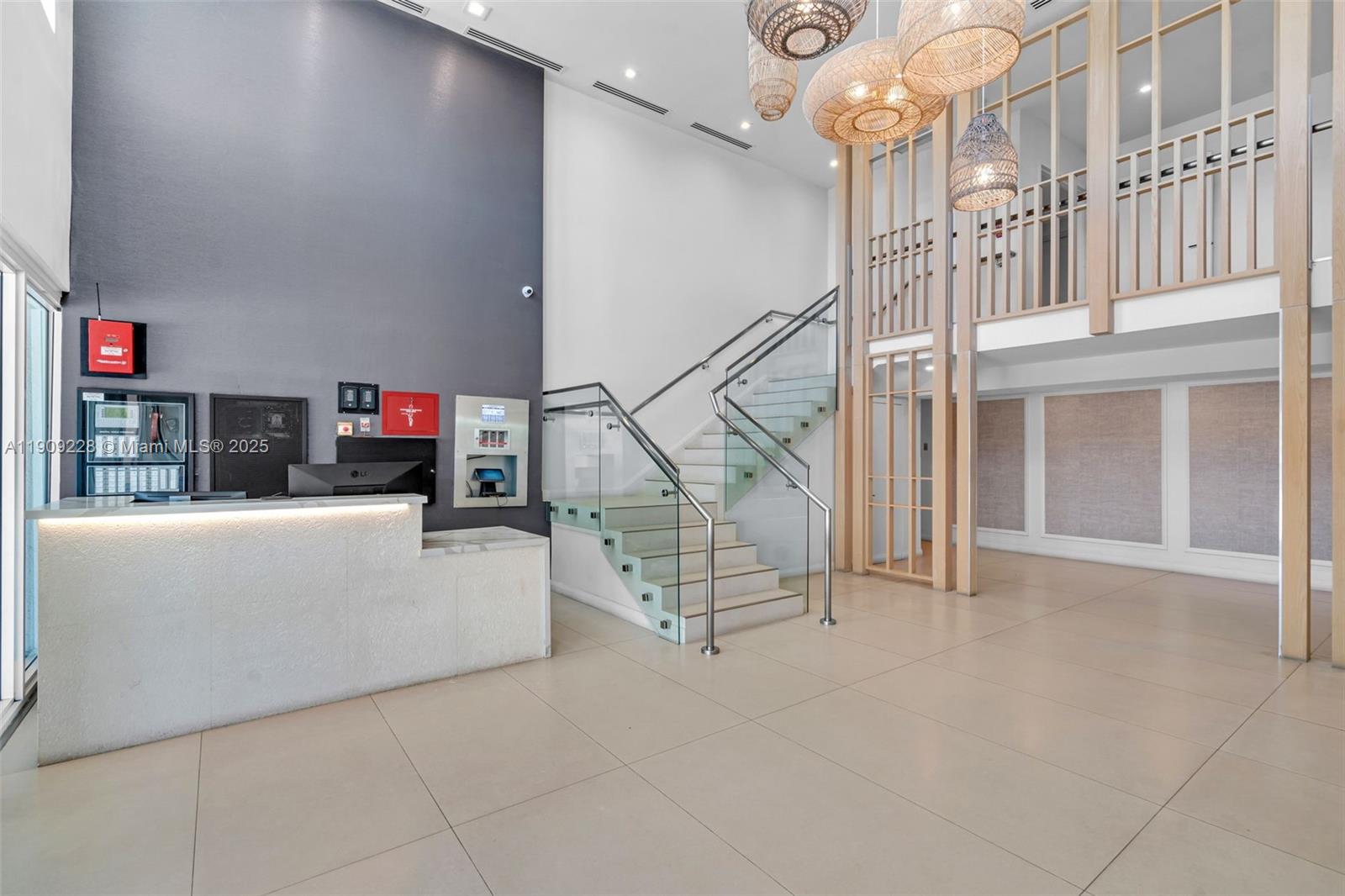 3411 Indian Crk Dr #1201 Miami Beach, FL 33140