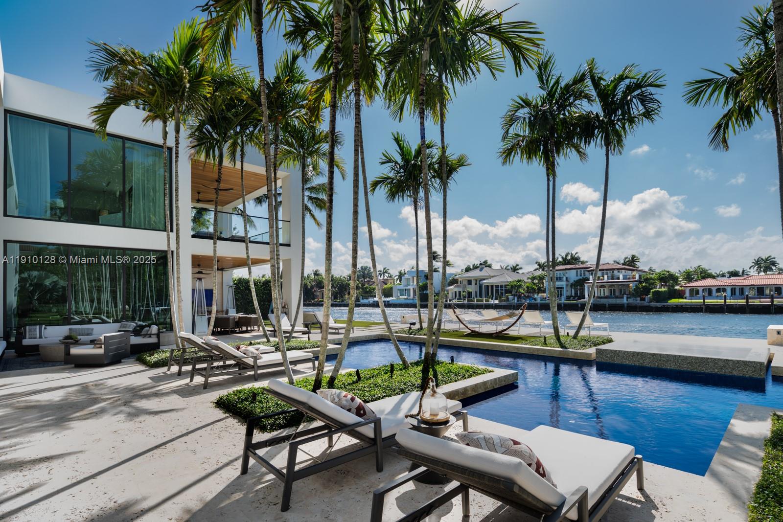 1175 Spanish Riv Rd Boca Raton, FL 33432