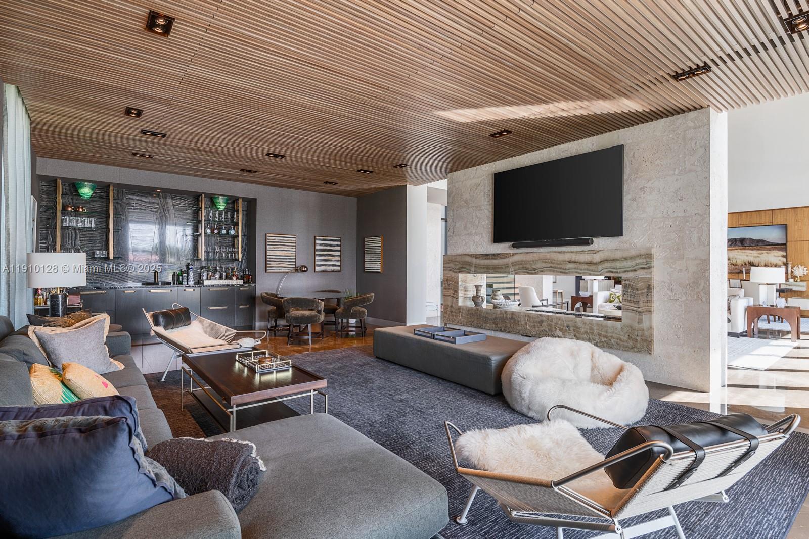 1175 Spanish Riv Rd Boca Raton, FL 33432