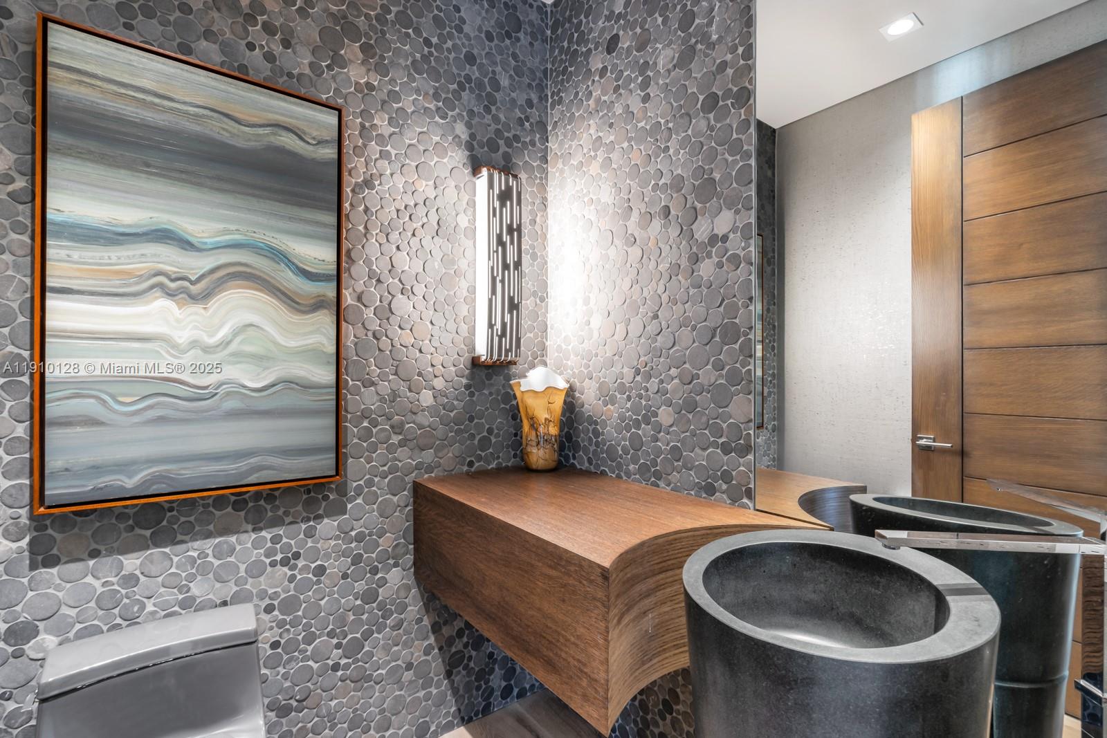 1175 Spanish Riv Rd Boca Raton, FL 33432