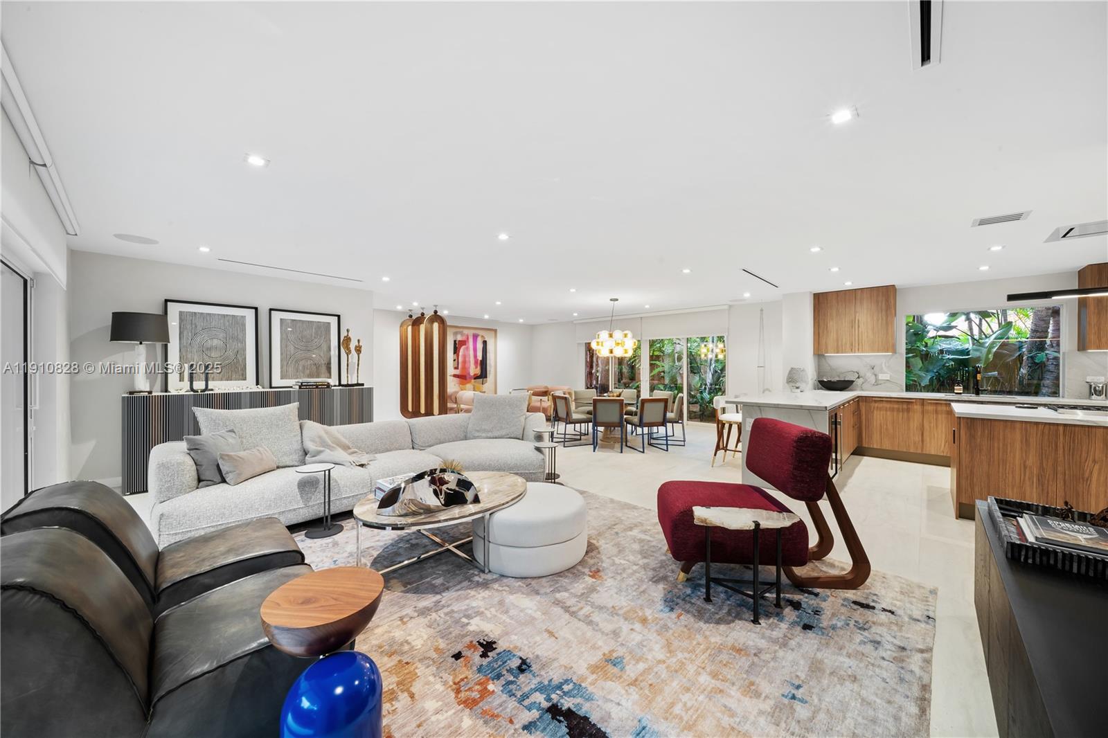 1075 NE 99th St Miami Shores, FL 33138