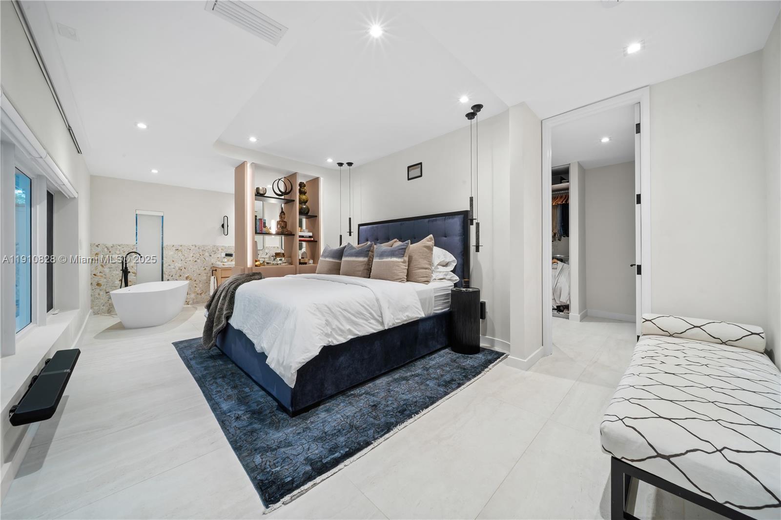 1075 NE 99th St Miami Shores, FL 33138