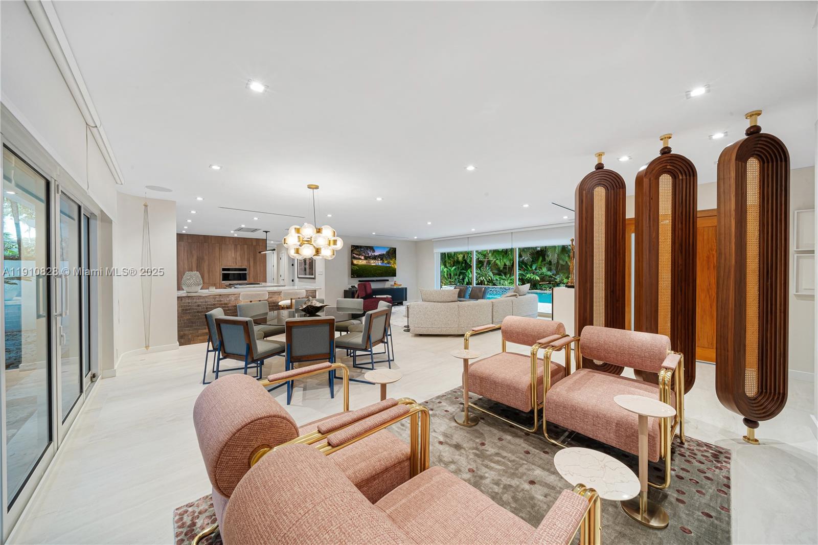 1075 NE 99th St Miami Shores, FL 33138