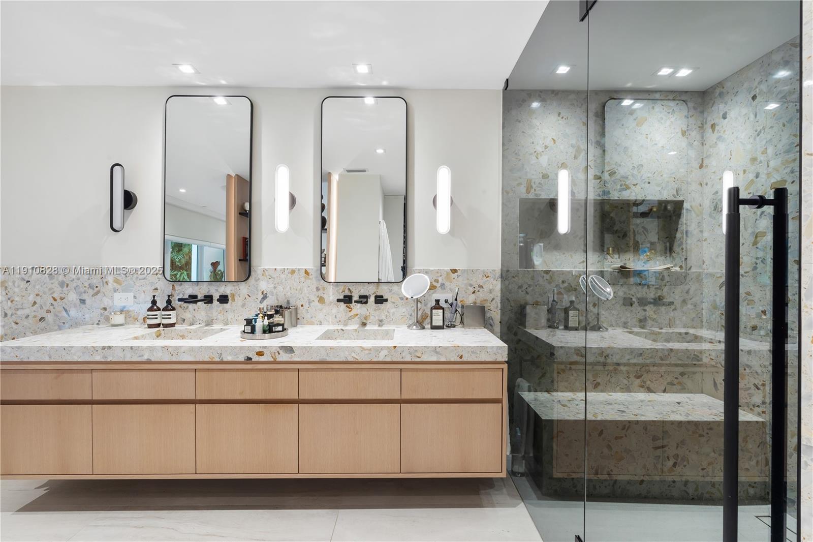 1075 NE 99th St Miami Shores, FL 33138