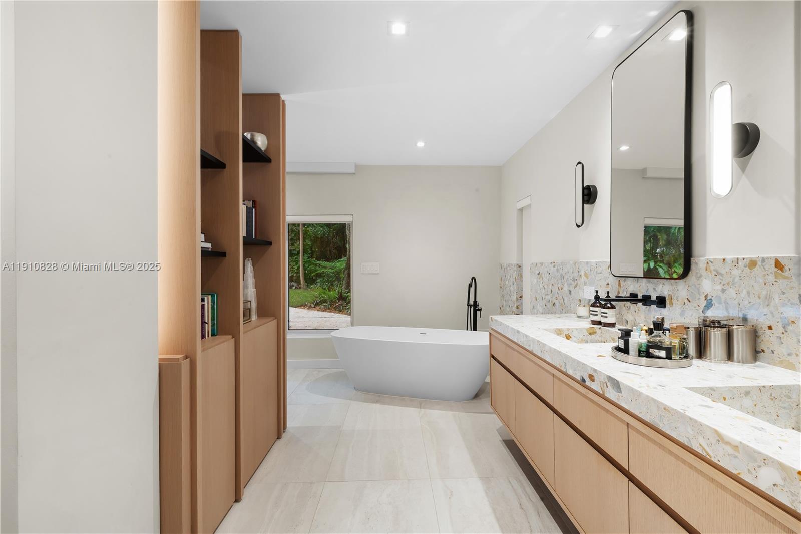 1075 NE 99th St Miami Shores, FL 33138