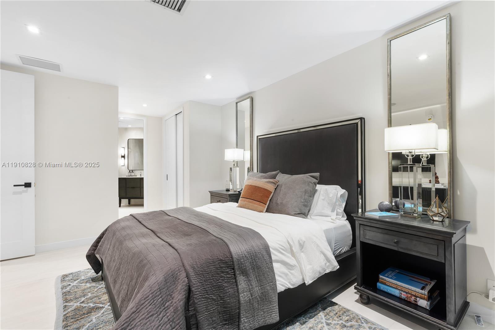 1075 NE 99th St Miami Shores, FL 33138