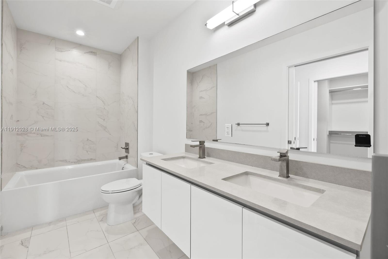 101 Diplomat Pkwy #2002 Hallandale Beach, FL 33009