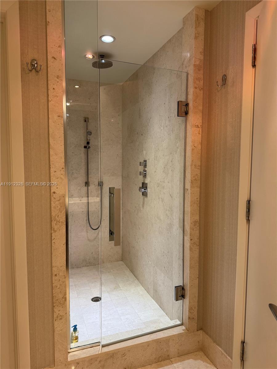 17121 Collins Ave #1905 Sunny Isles Beach, FL 33160