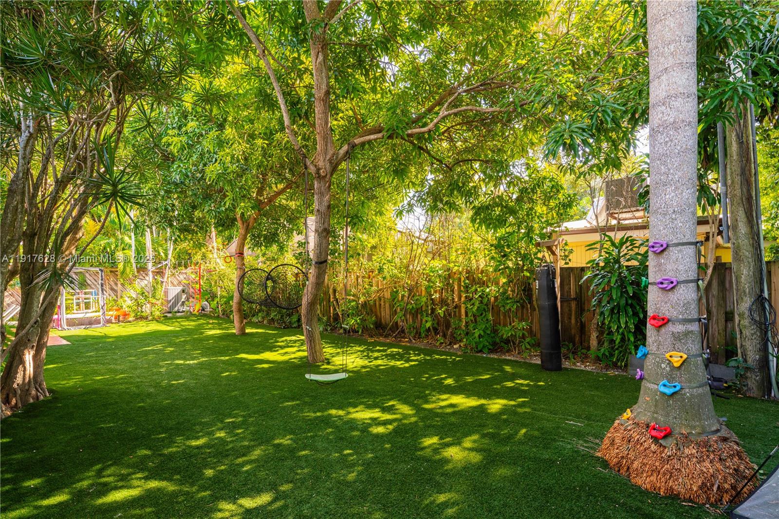 3765-1 Carmen Ct Coconut Grove, FL 33133