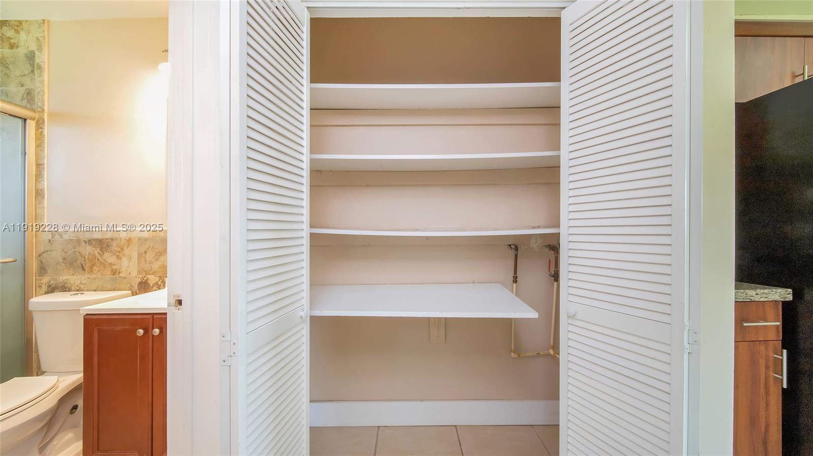 592 NE 150th St #3 Miami, FL 33161