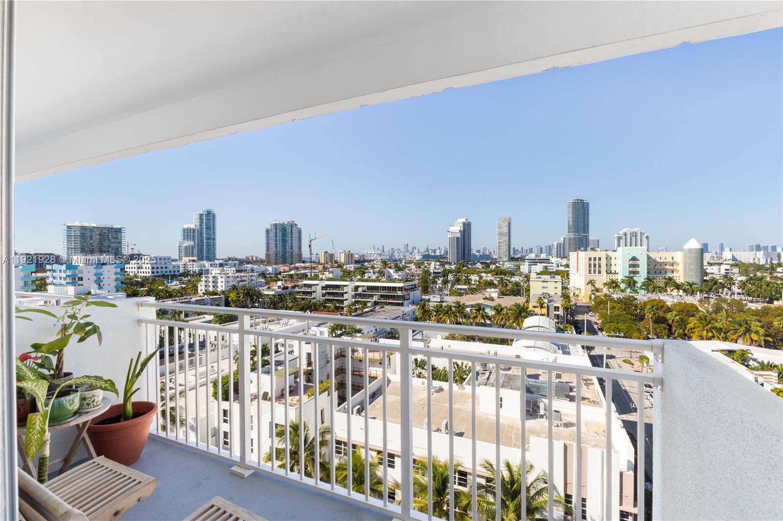345 Ocean Dr #1101 Miami Beach, FL 33139