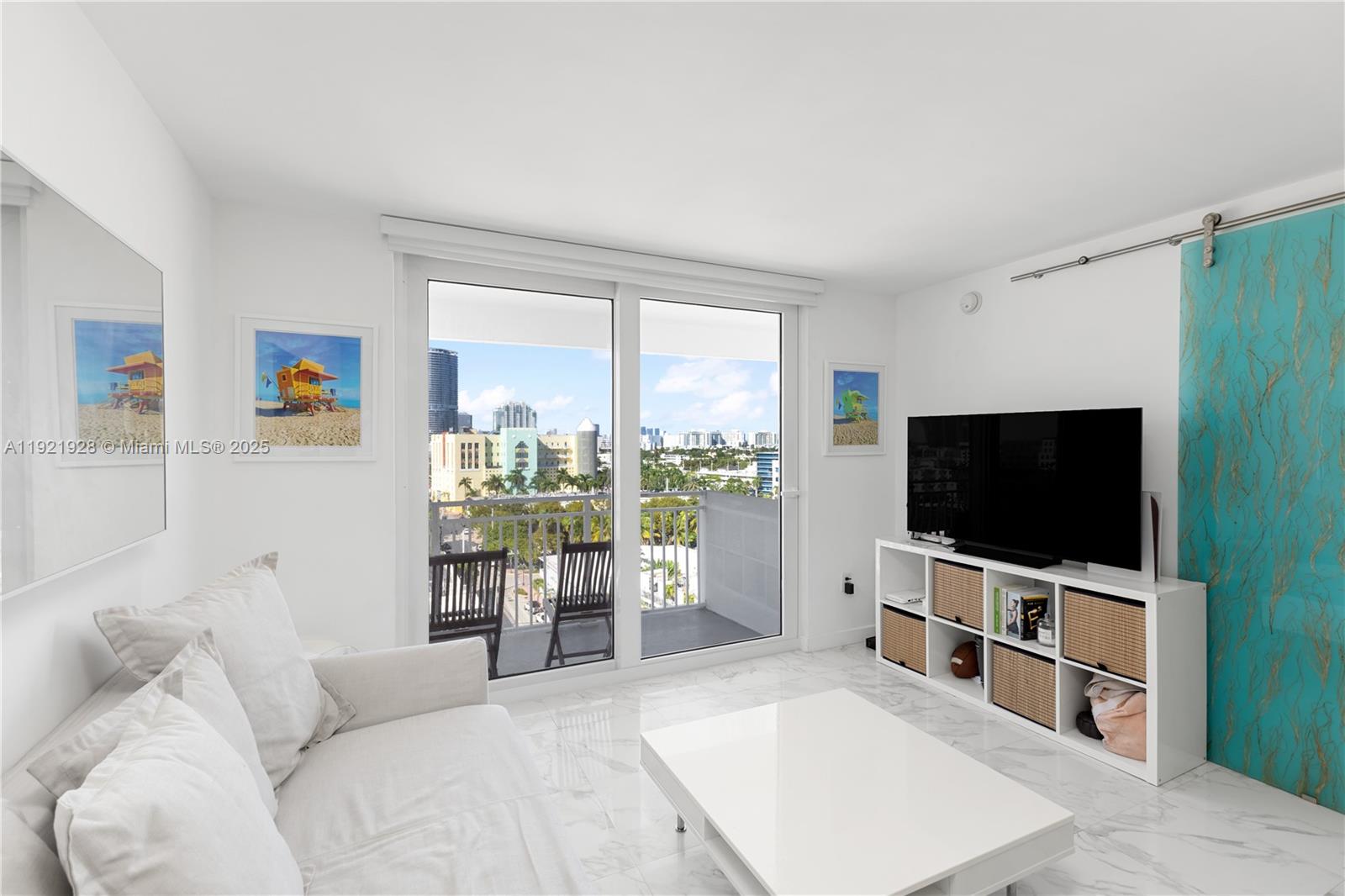 345 Ocean Dr #1101 Miami Beach, FL 33139