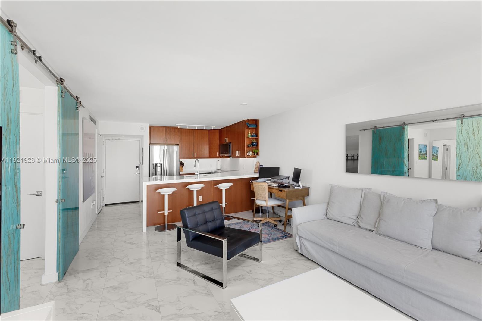 345 Ocean Dr #1101 Miami Beach, FL 33139