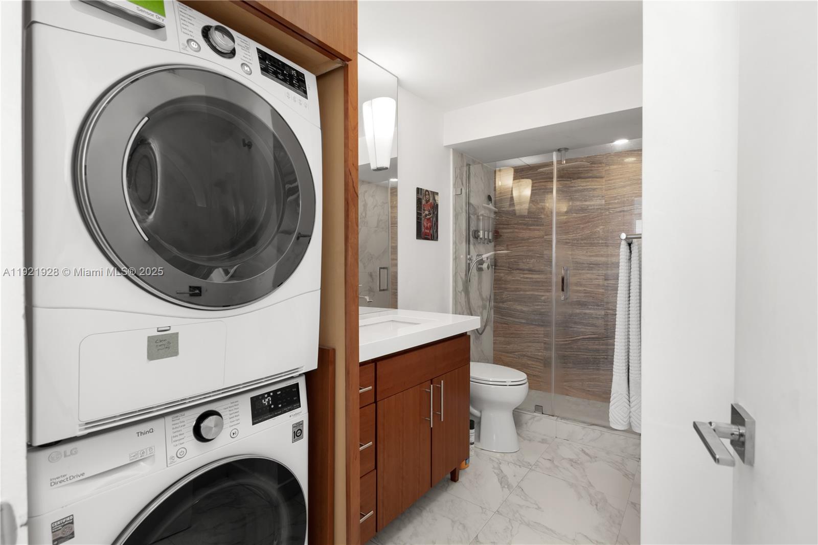 345 Ocean Dr #1101 Miami Beach, FL 33139