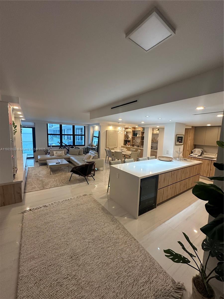 9801 Collins Ave #19P Bal Harbour, FL 33154