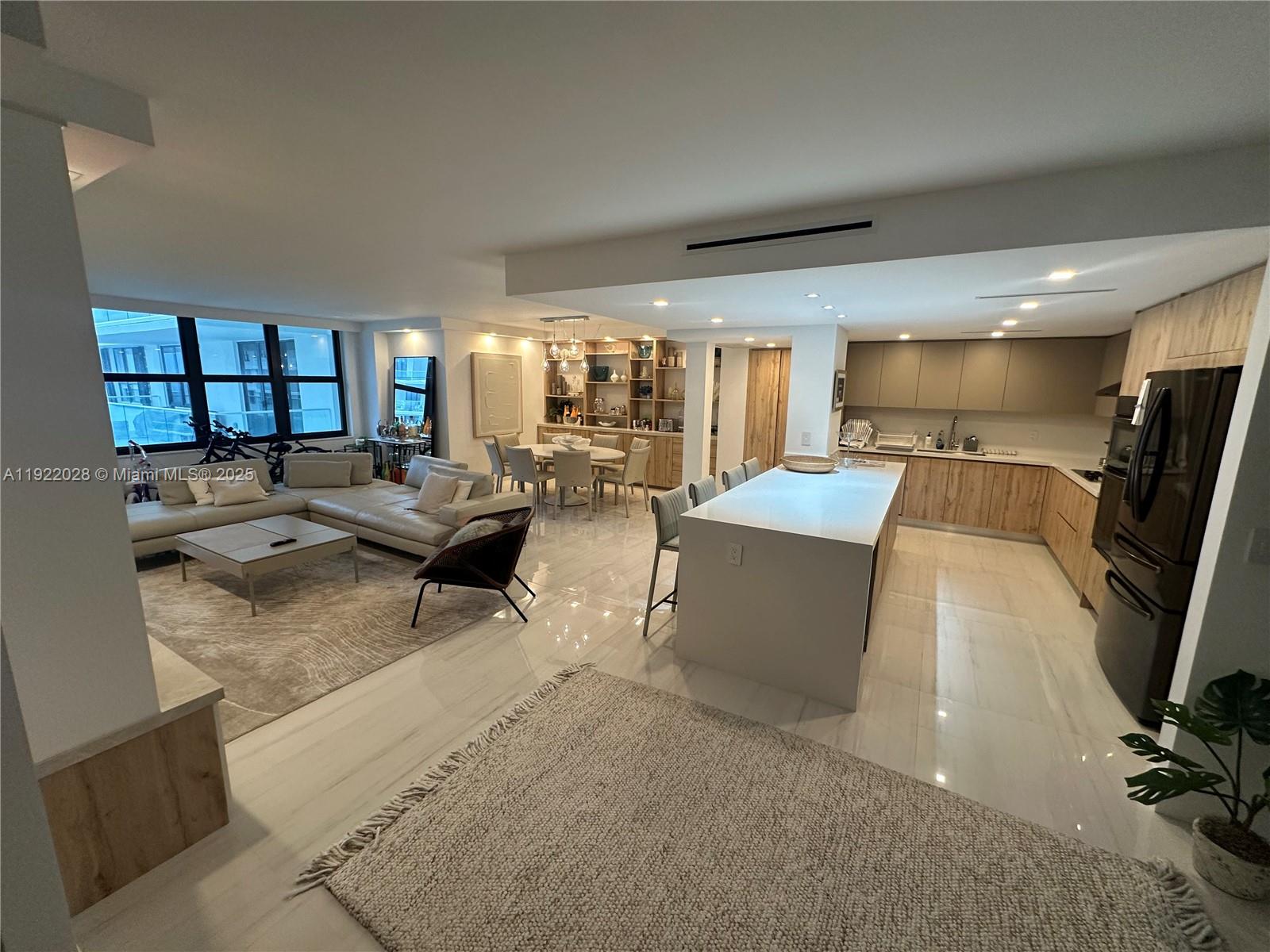 9801 Collins Ave #19P Bal Harbour, FL 33154