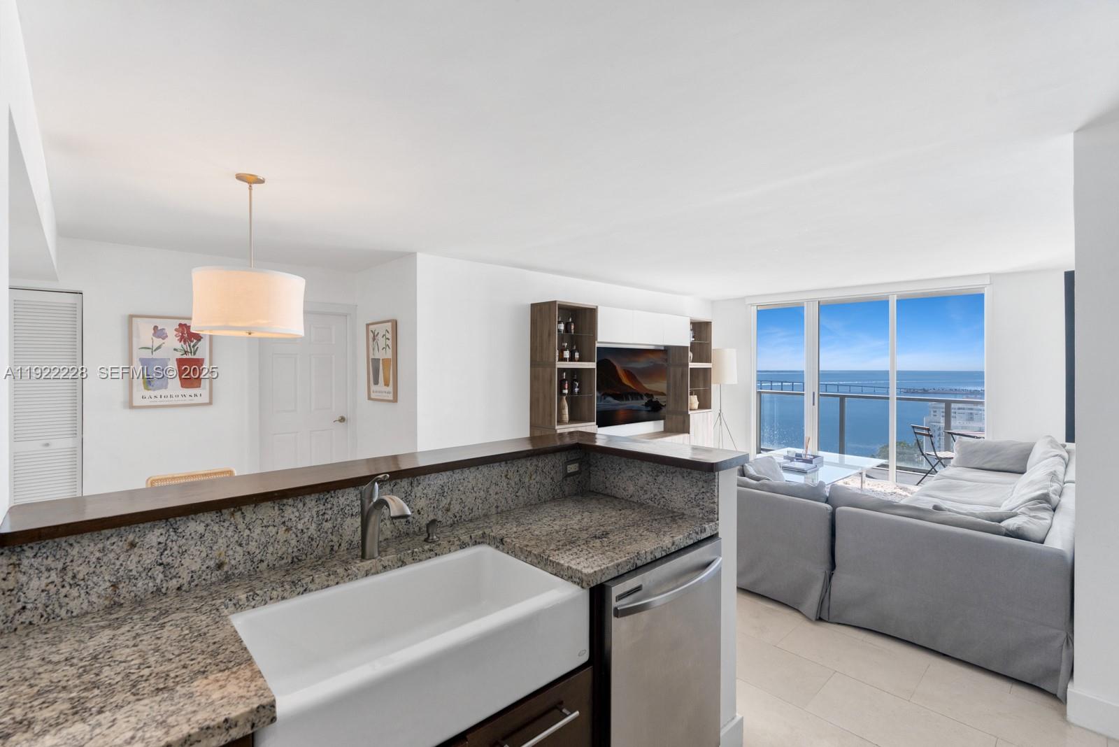 1155 Brickell Bay Dr #2409 Miami, FL 33131