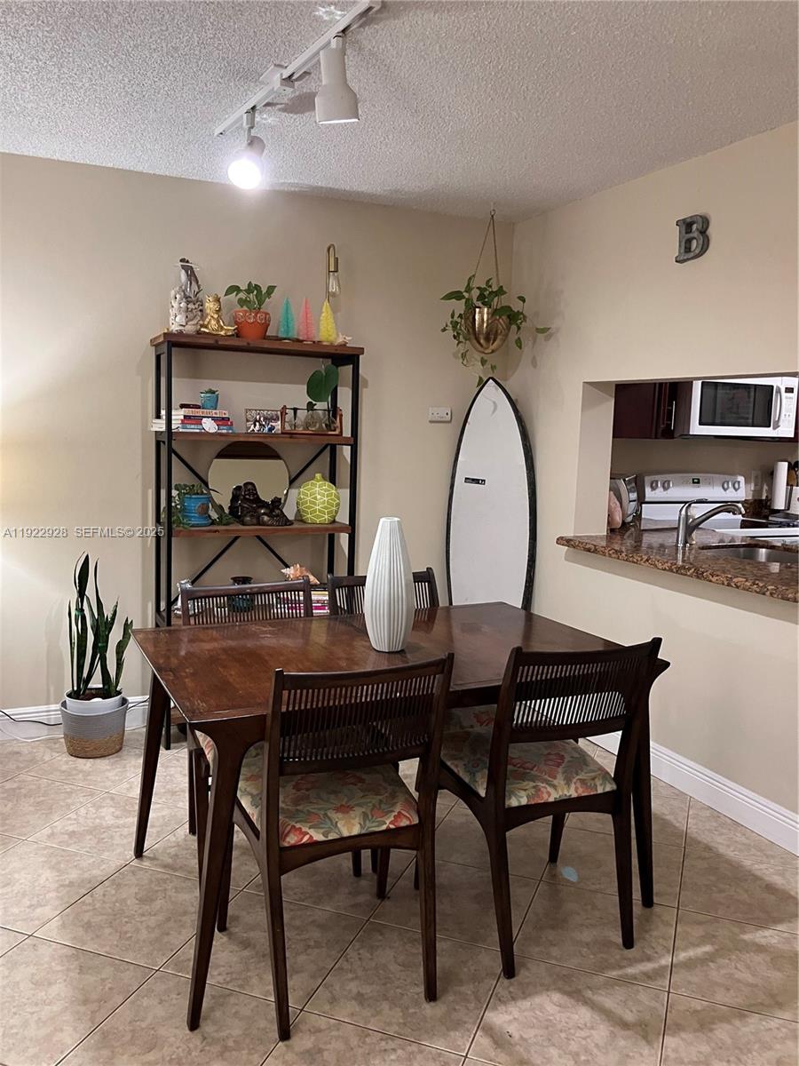 1226 S Military Trl #2213 Deerfield Beach, FL 33442