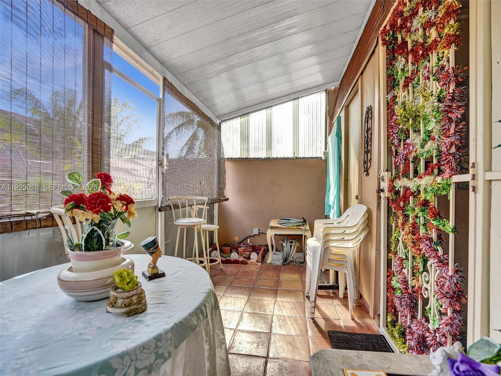 2770 NW 193rd Ter Miami Gardens, FL 33056