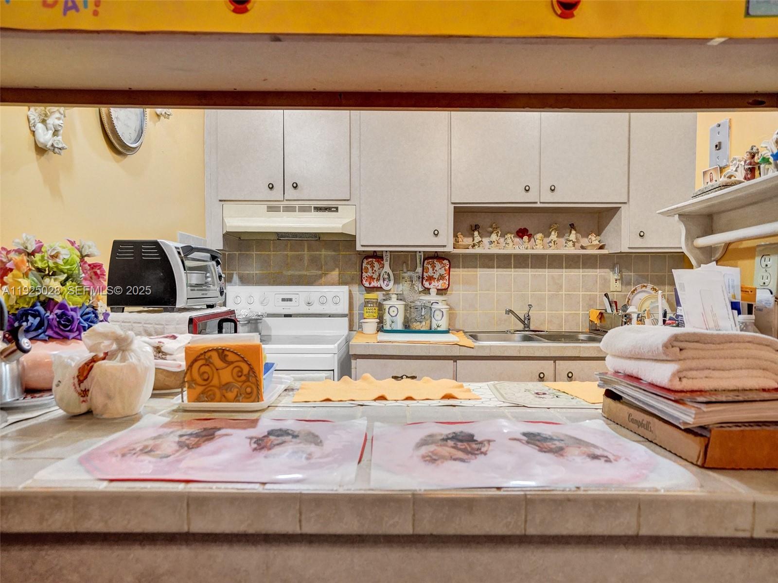 2770 NW 193rd Ter Miami Gardens, FL 33056