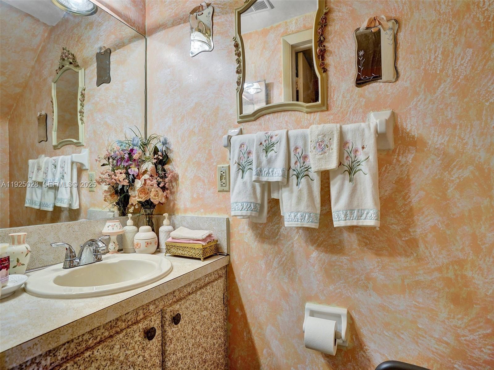 2770 NW 193rd Ter Miami Gardens, FL 33056