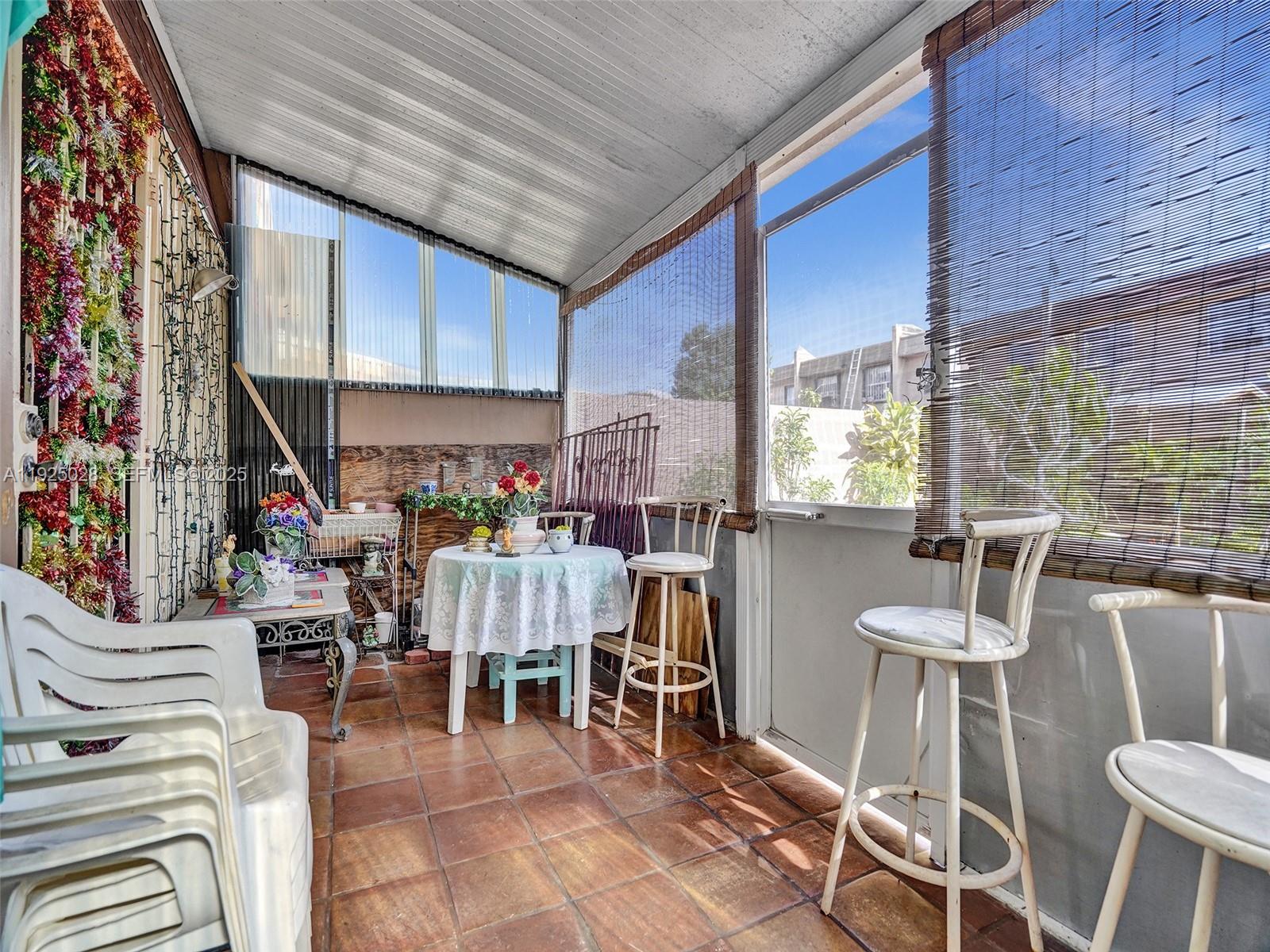 2770 NW 193rd Ter Miami Gardens, FL 33056