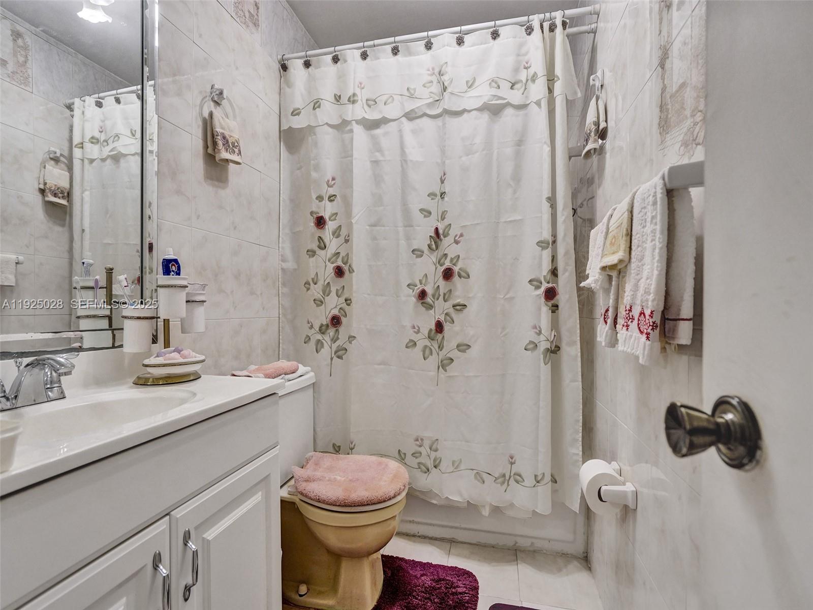 2770 NW 193rd Ter Miami Gardens, FL 33056