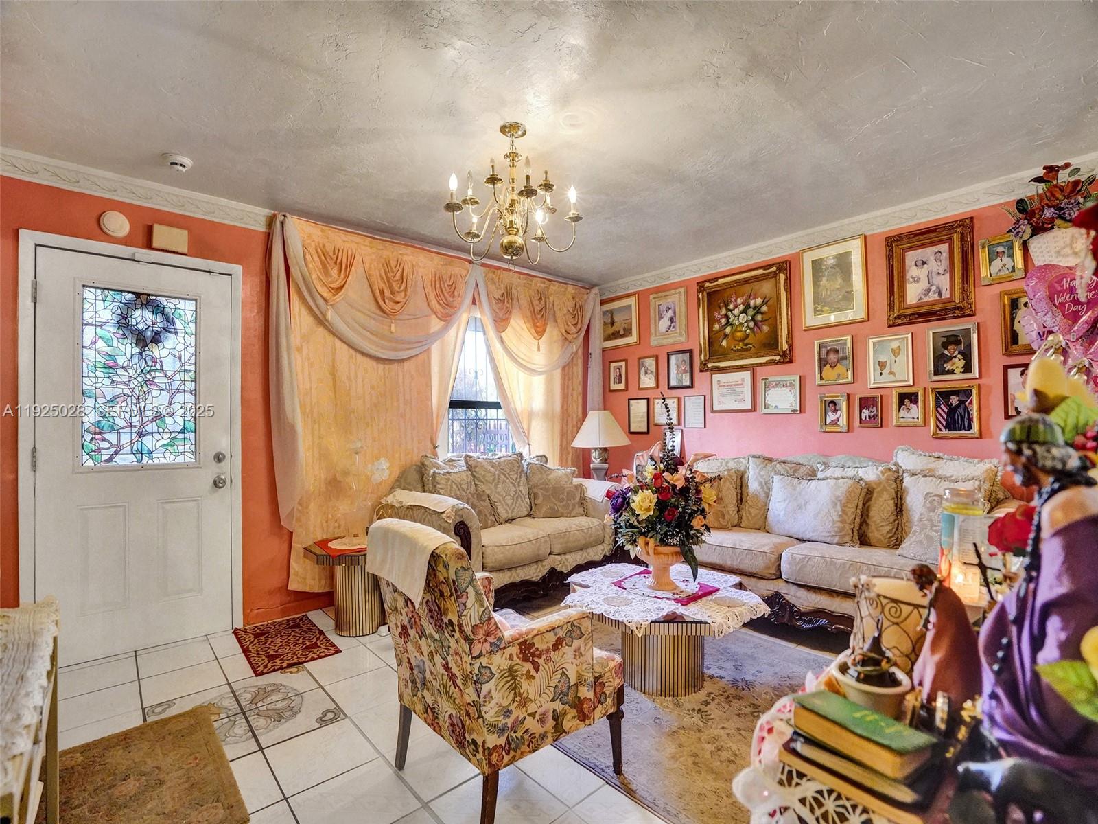 2770 NW 193rd Ter Miami Gardens, FL 33056