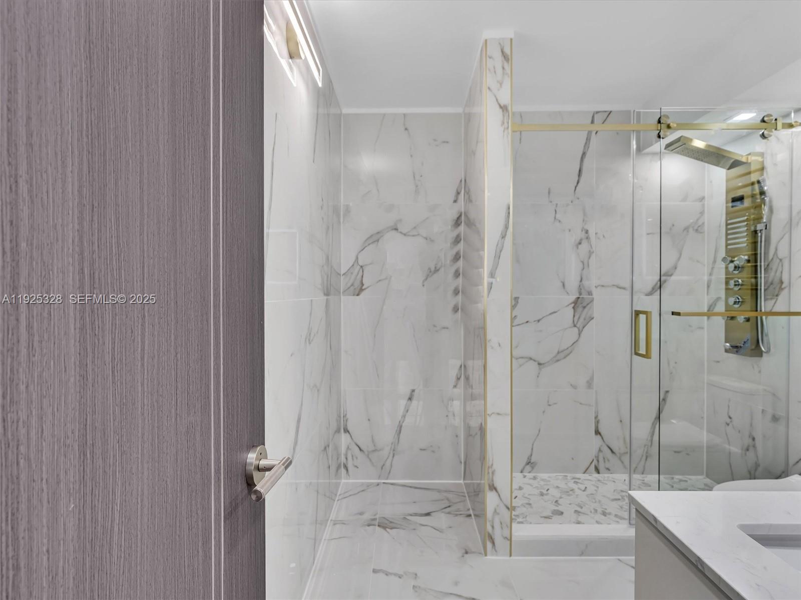 image Winston Towers 30023