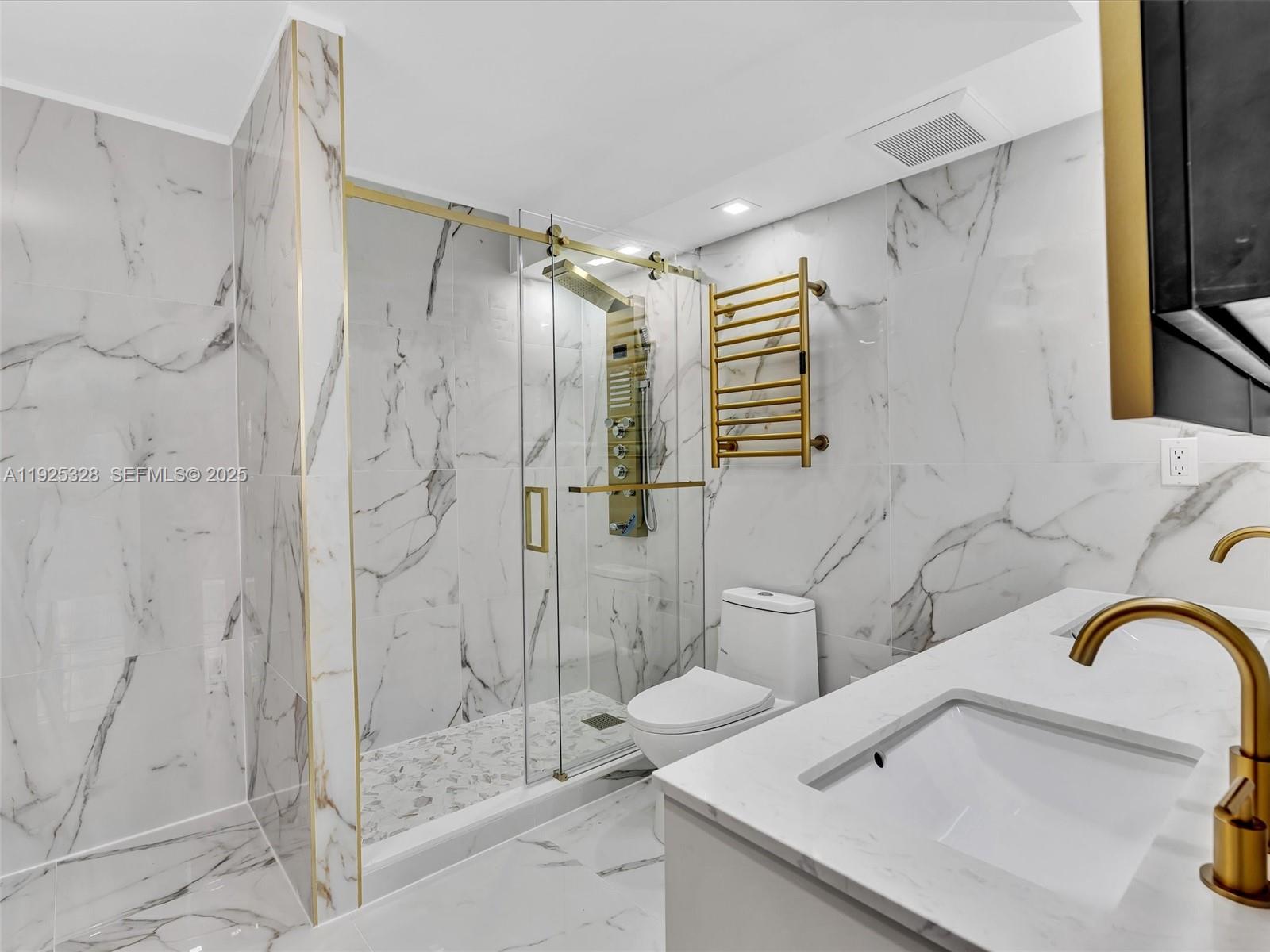 image Winston Towers 30024