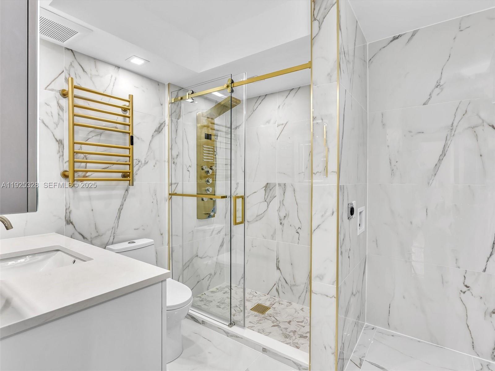 image Winston Towers 30030