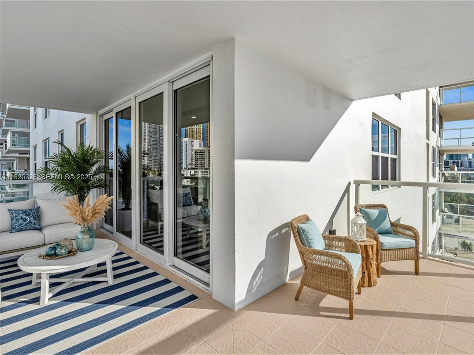 image Winston Towers 30039