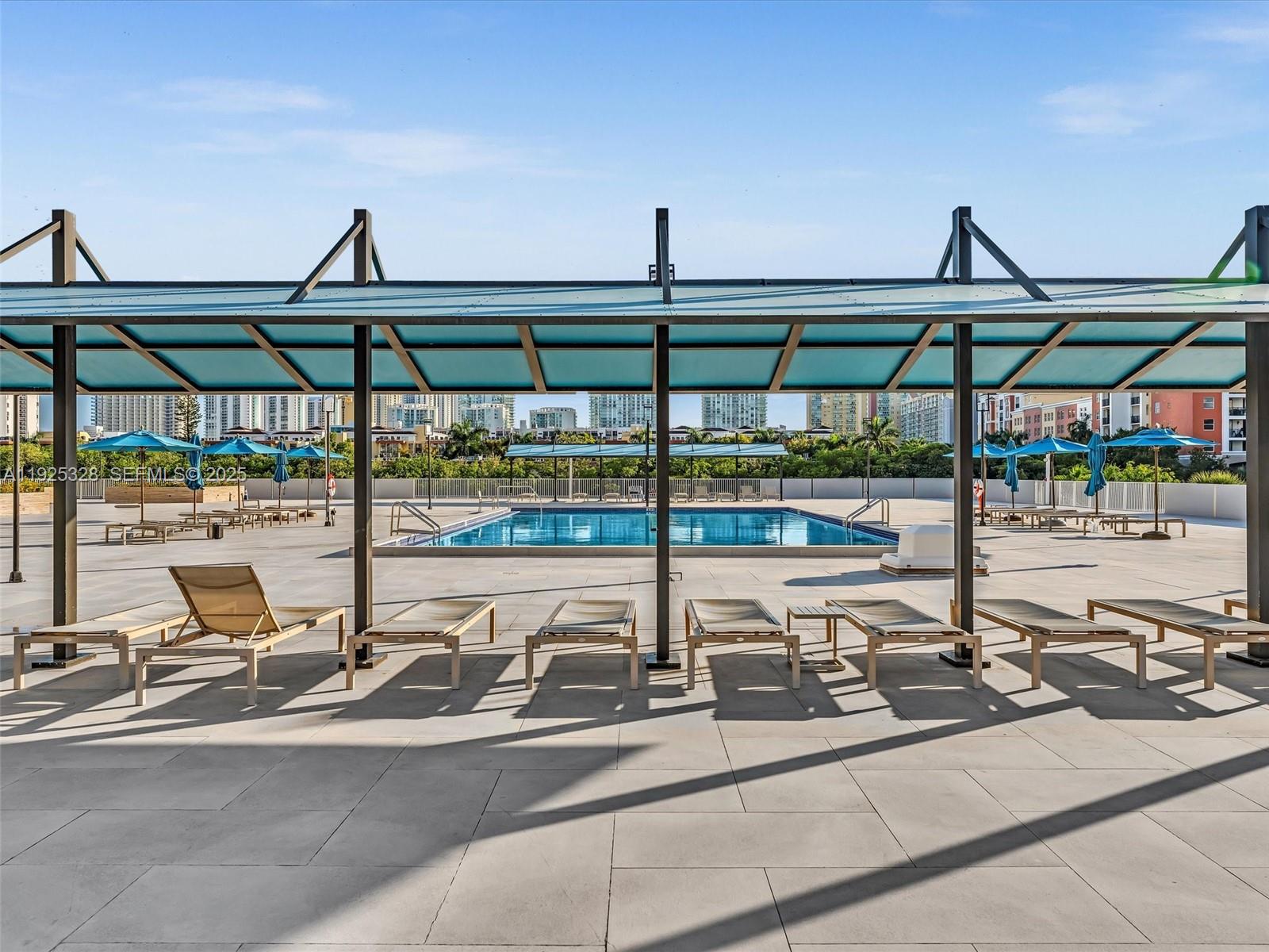 image Winston Towers 30045