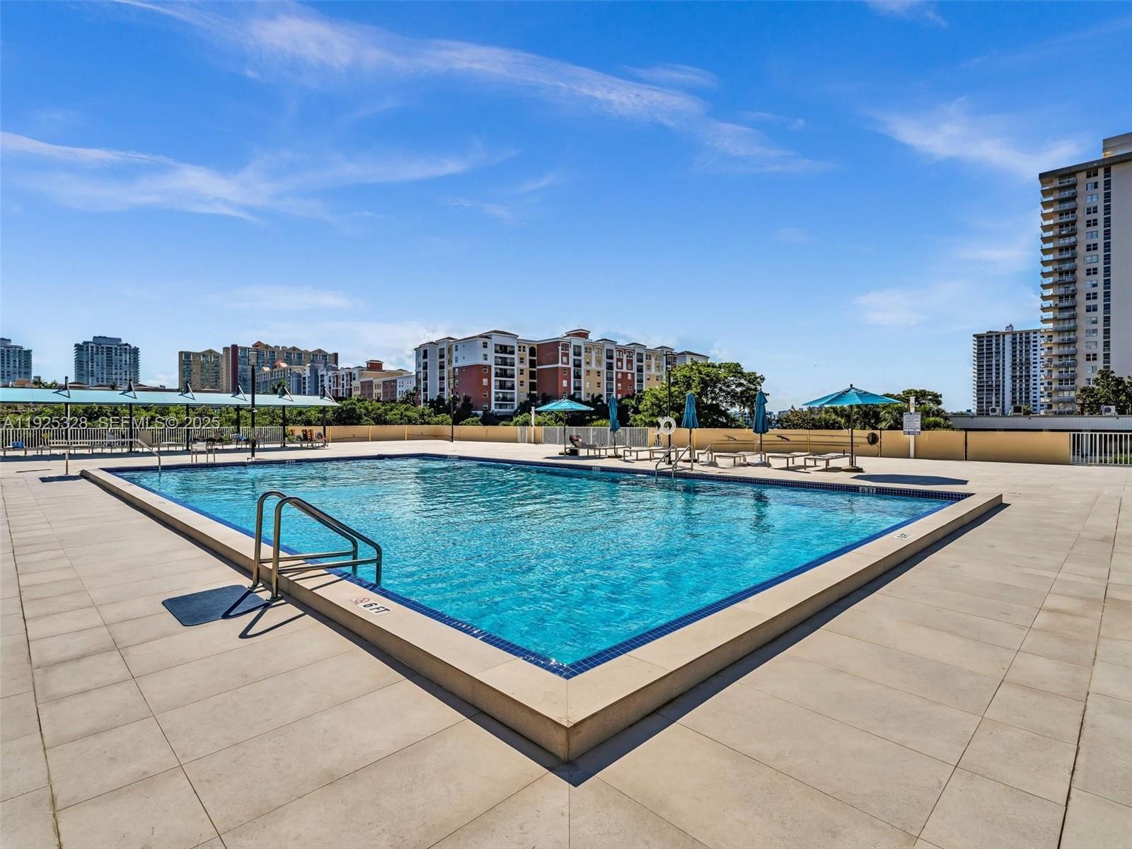 image Winston Towers 30054