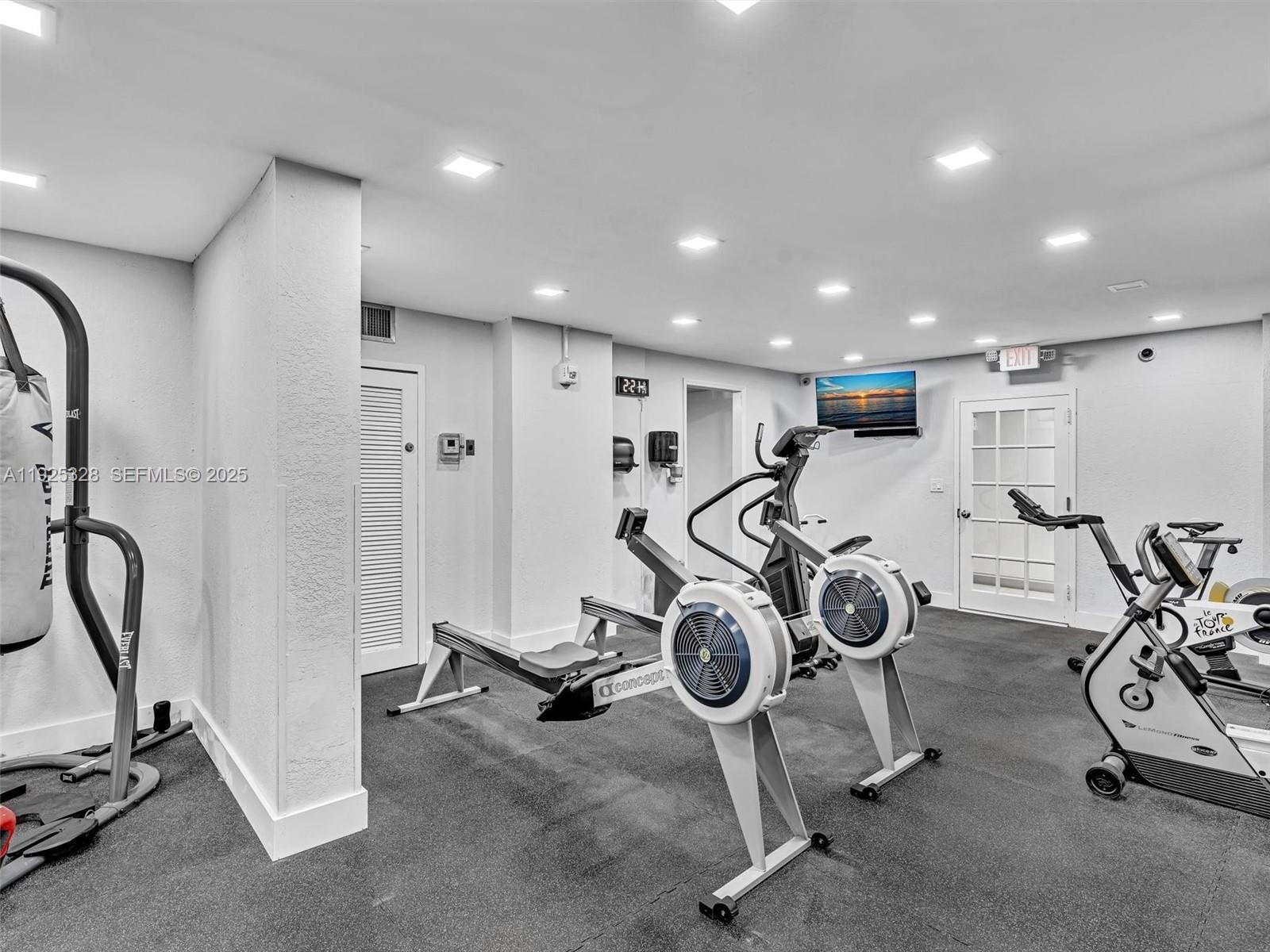 image Winston Towers 30056