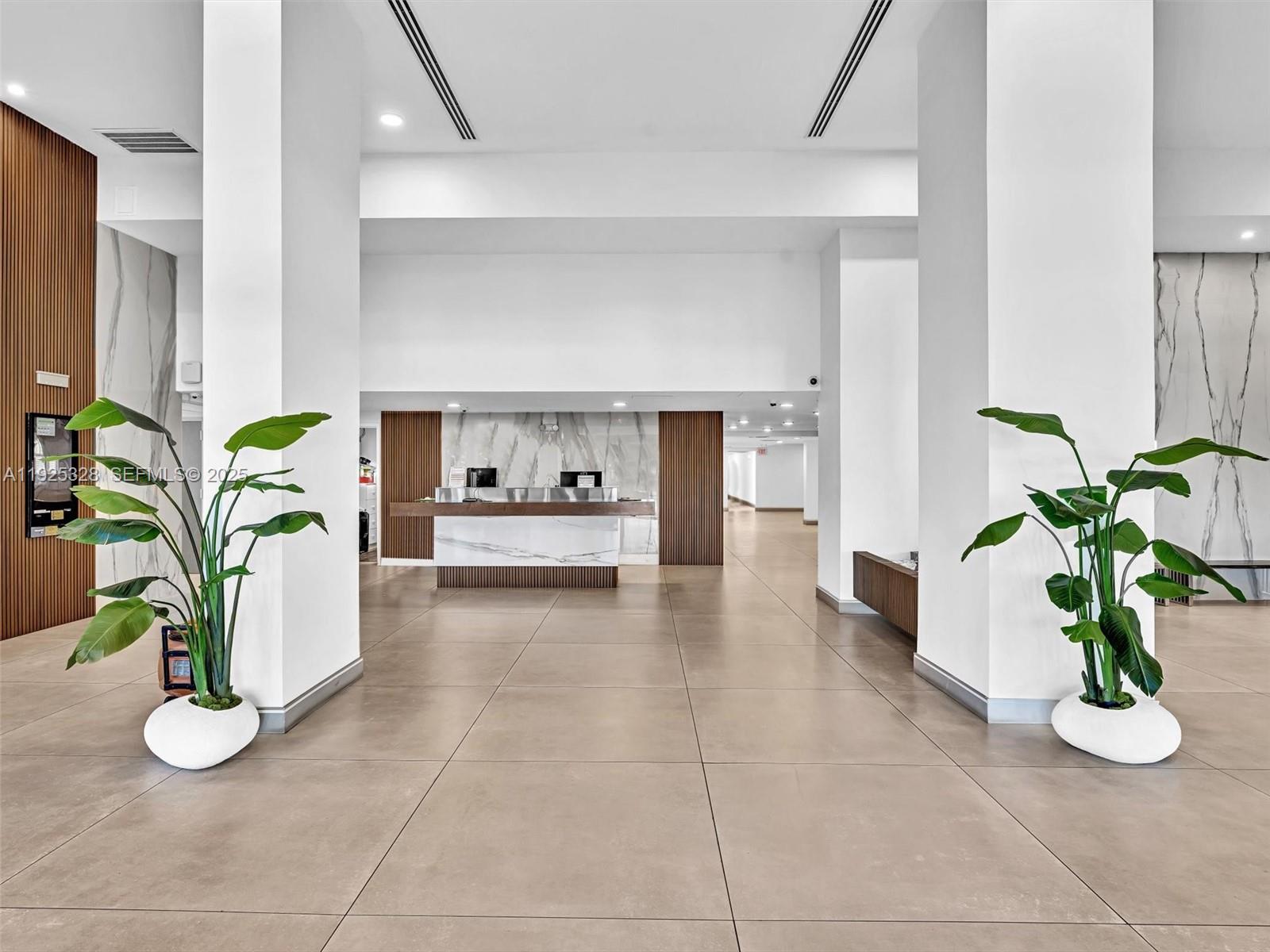 image Winston Towers 30059