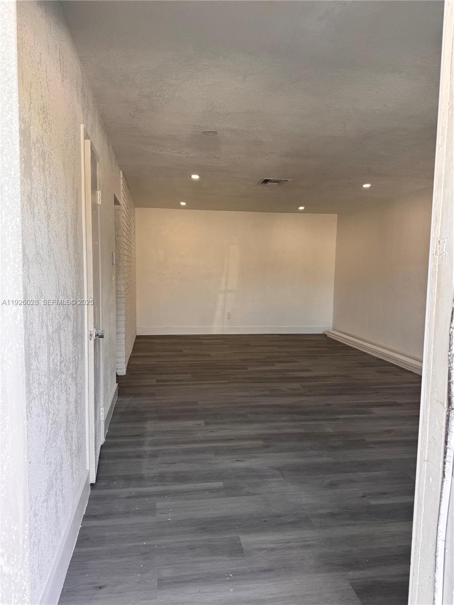 4490 NW 171st Ter Miami Gardens, FL 33055