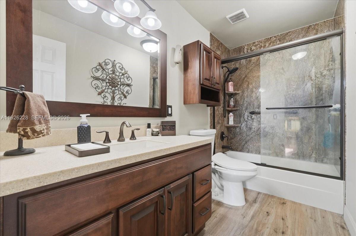 8213 Cassia Ter Tamarac, FL 33321