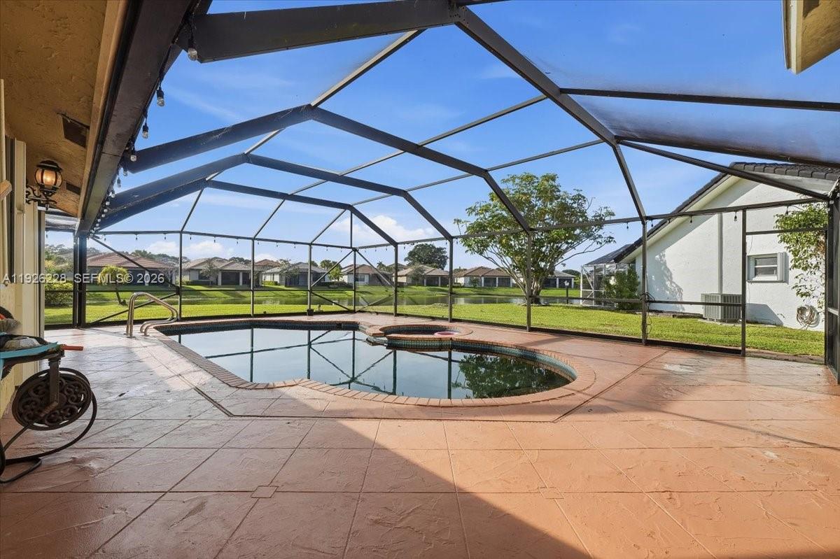 8213 Cassia Ter Tamarac, FL 33321