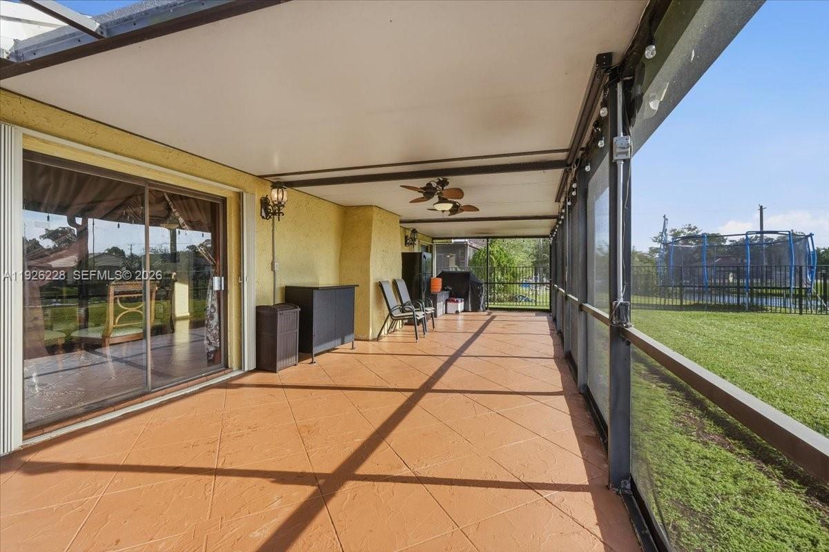 8213 Cassia Ter Tamarac, FL 33321