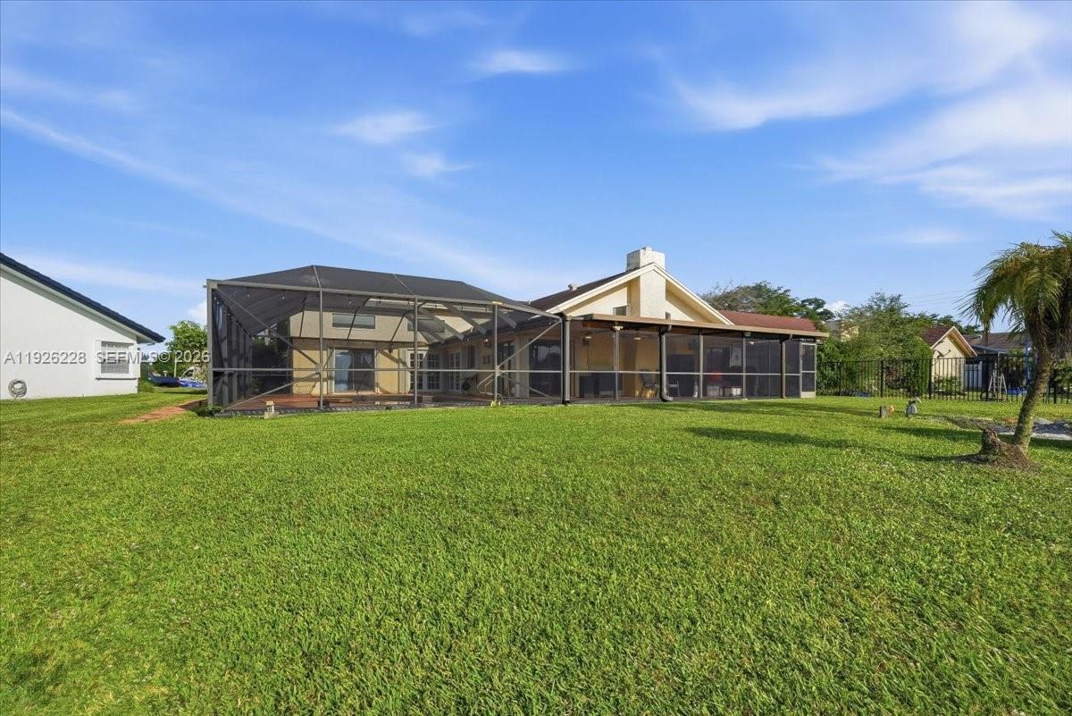 8213 Cassia Ter Tamarac, FL 33321