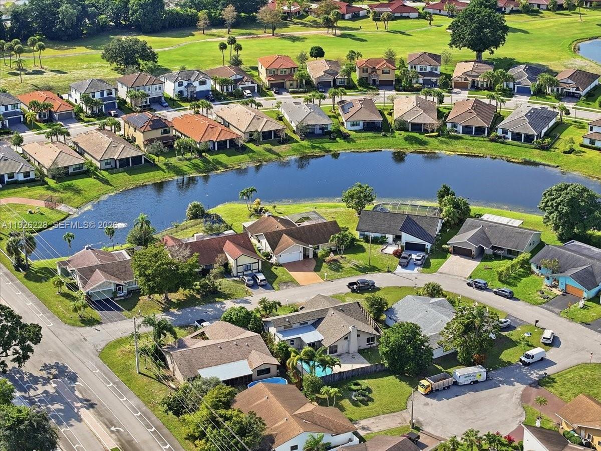 8213 Cassia Ter Tamarac, FL 33321