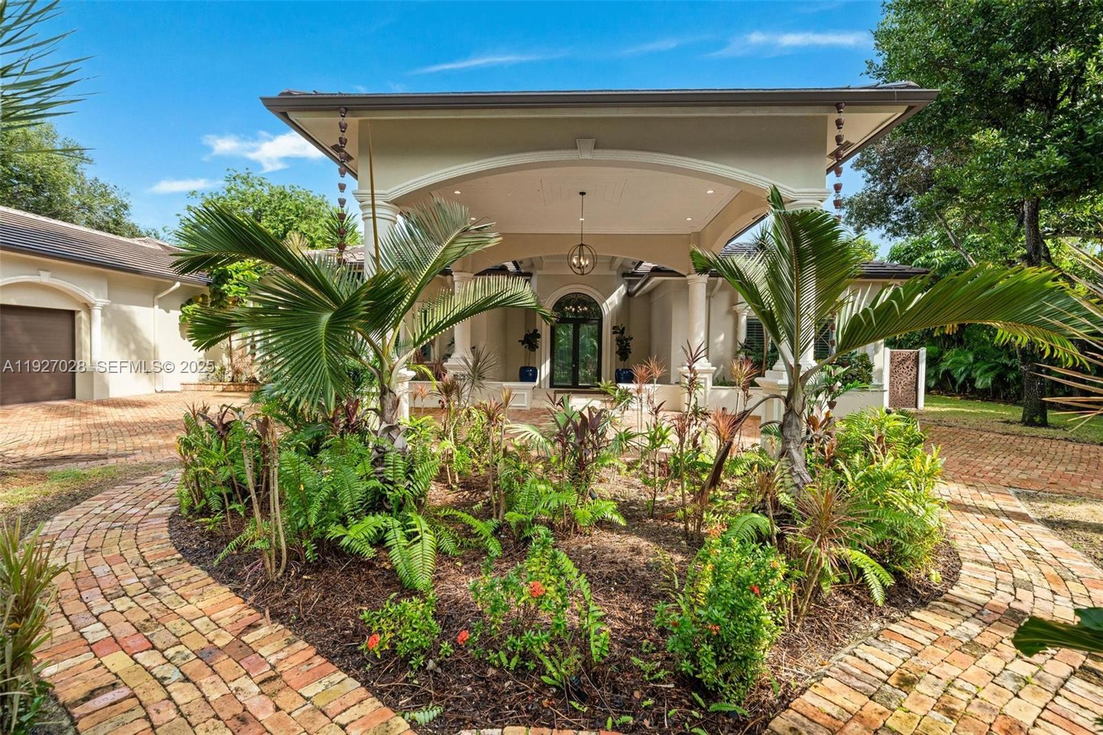 6890 SW 94th St Pinecrest, FL 33156