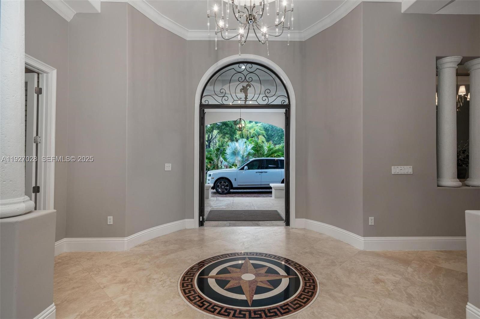 6890 SW 94th St Pinecrest, FL 33156