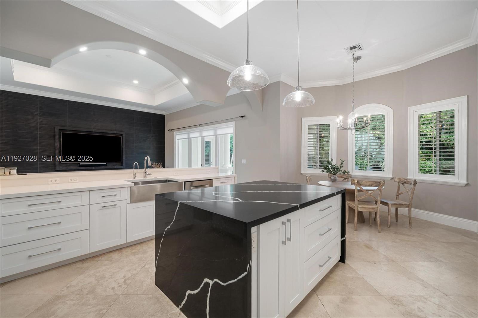 6890 SW 94th St Pinecrest, FL 33156