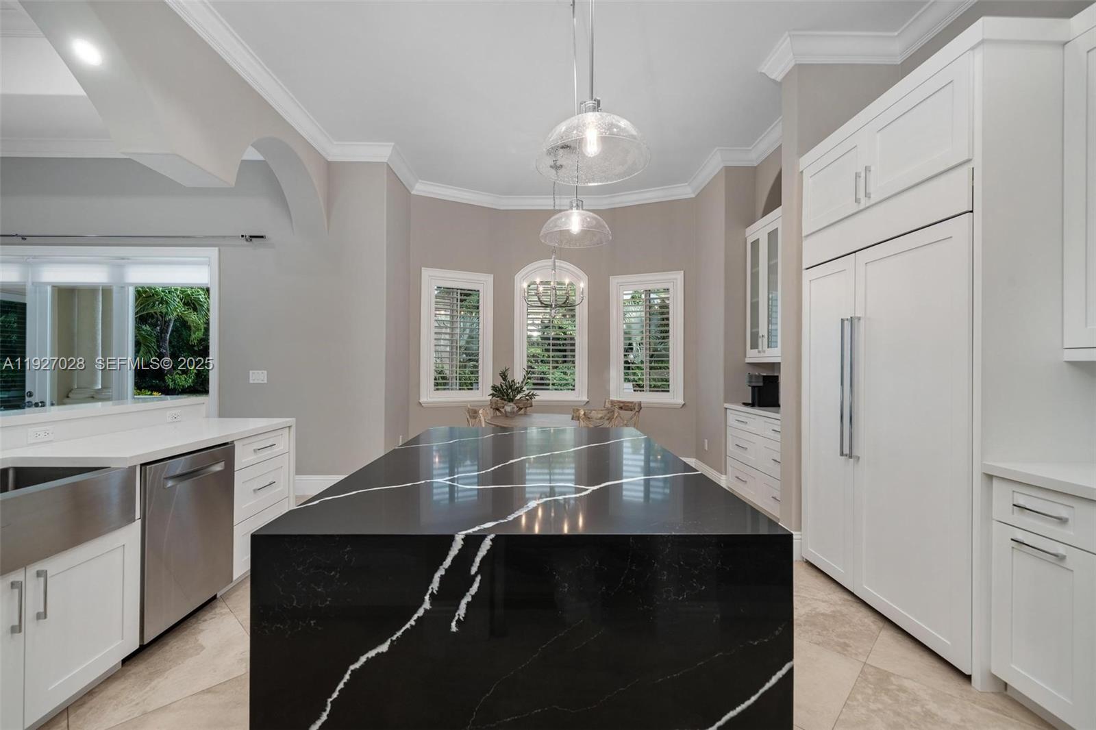 6890 SW 94th St Pinecrest, FL 33156