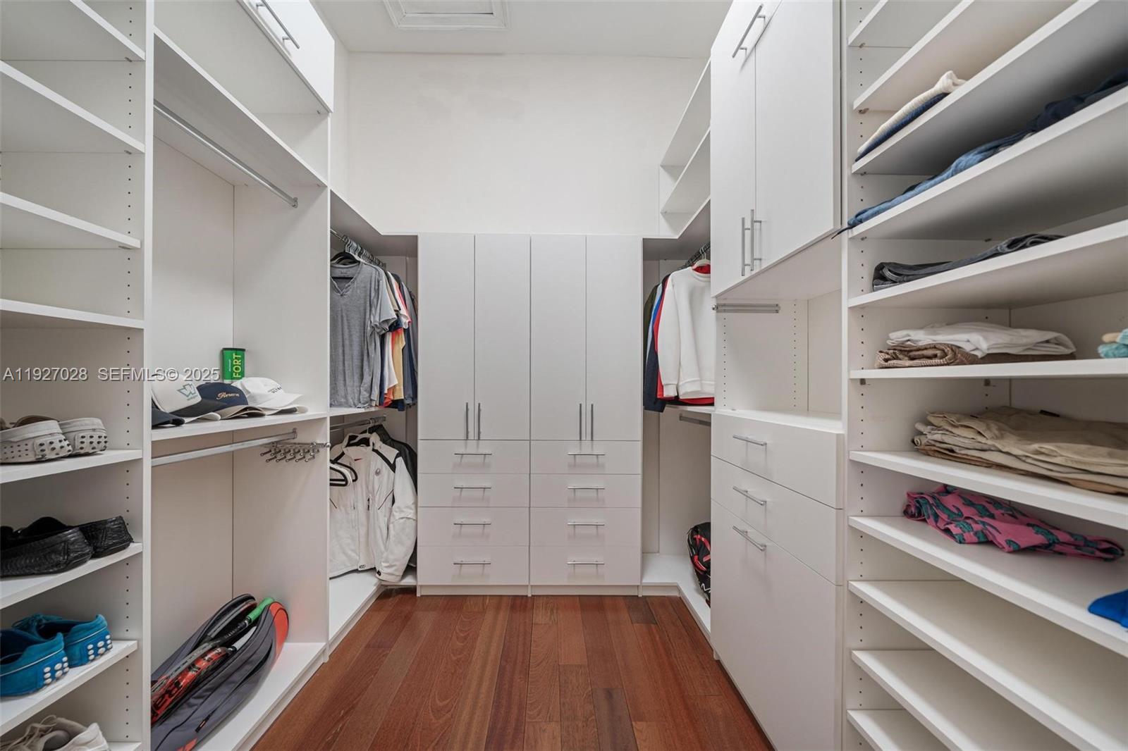 6890 SW 94th St Pinecrest, FL 33156