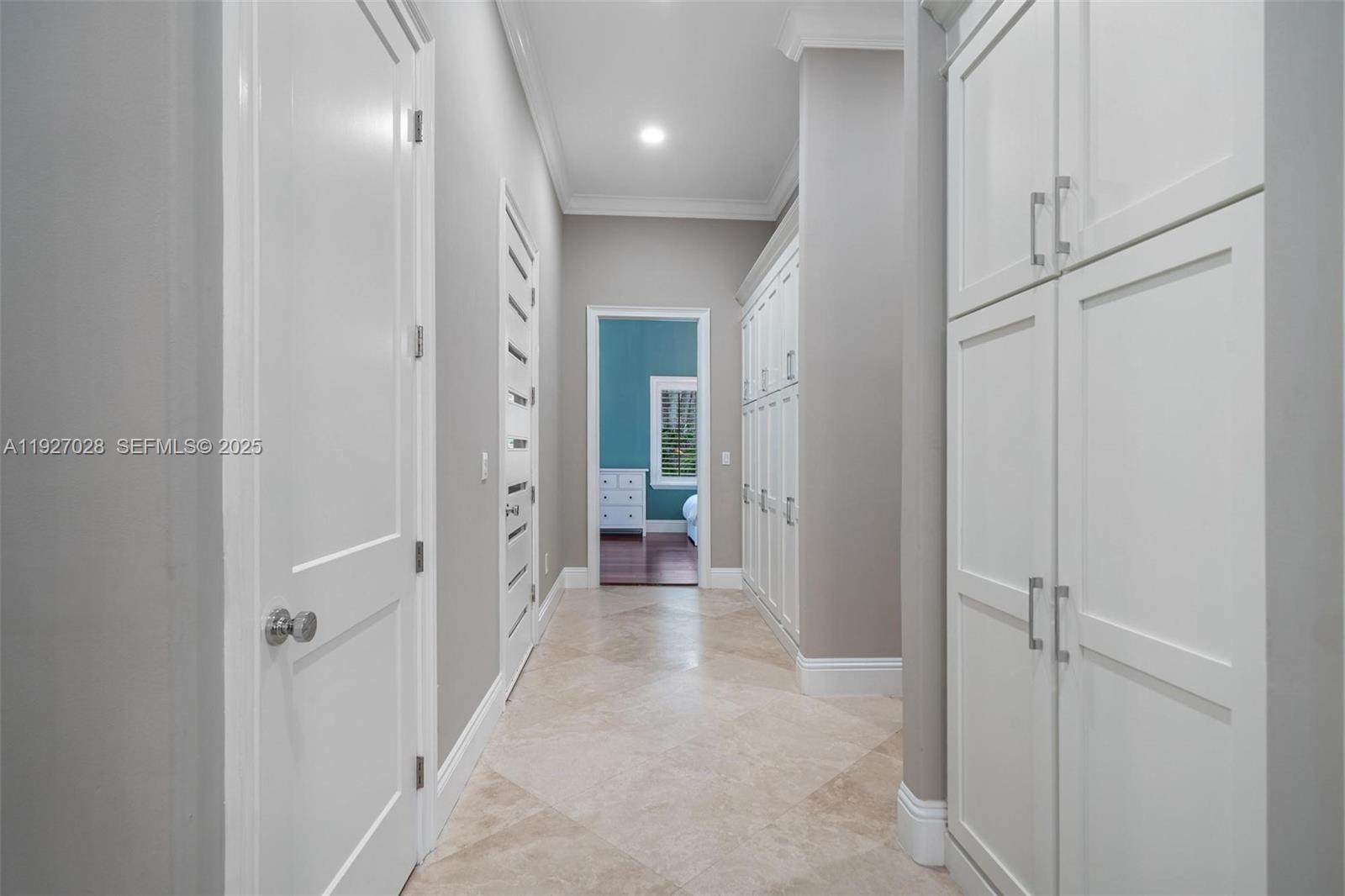 6890 SW 94th St Pinecrest, FL 33156