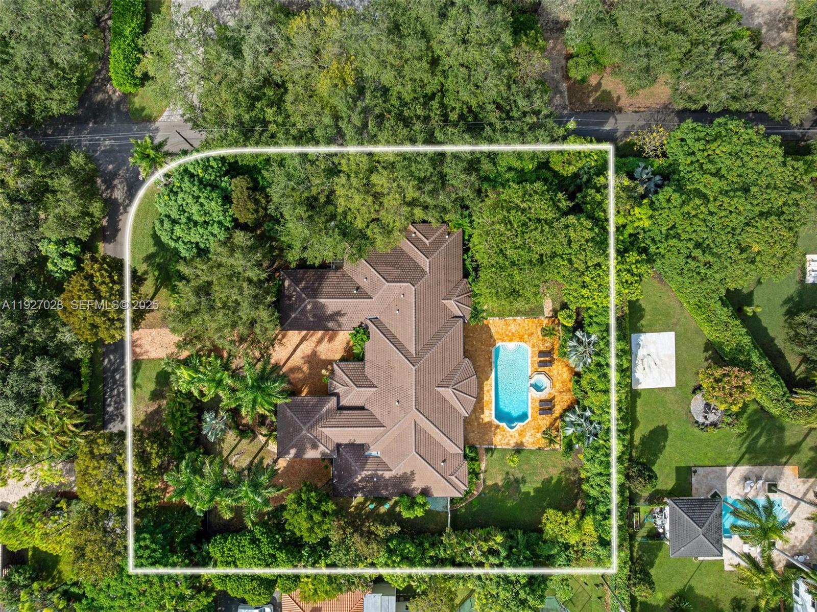 6890 SW 94th St Pinecrest, FL 33156