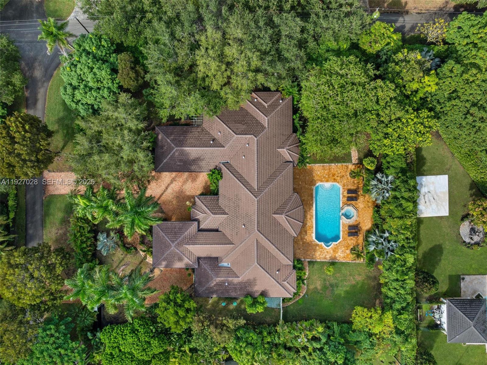 6890 SW 94th St Pinecrest, FL 33156